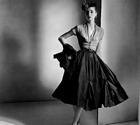 ligne corolle dior|dior mode der 1950er.